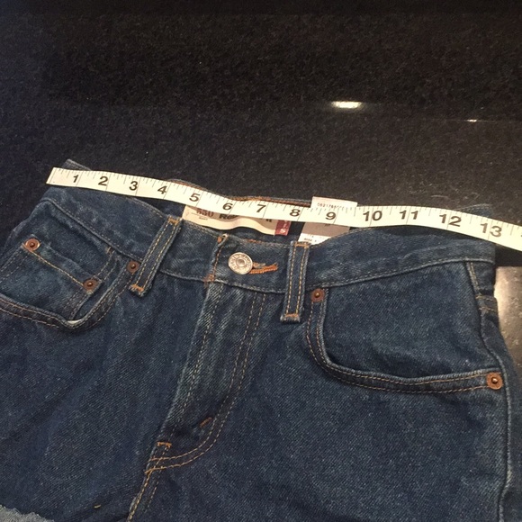90s Levi’s 550 high waist cutoff jean shorts 26” - Picture 4 of 8